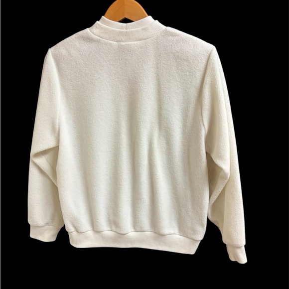 Granny Alia Cream Sweater with Pink Embroidery - Picture 2 of 10